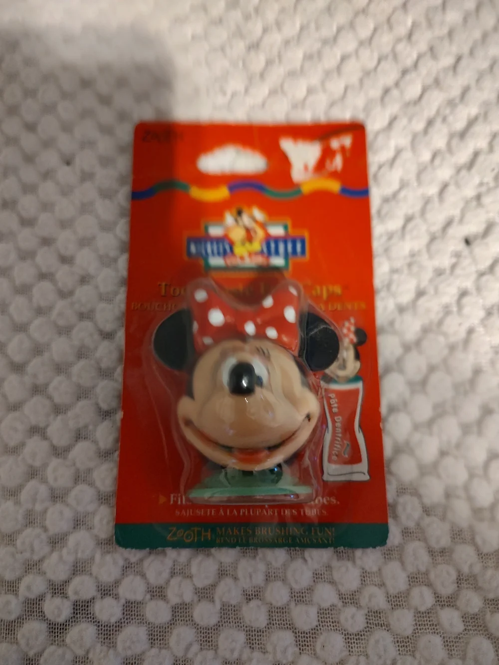 Disney Minnie Mouse Red and Black Toothbrush Holder